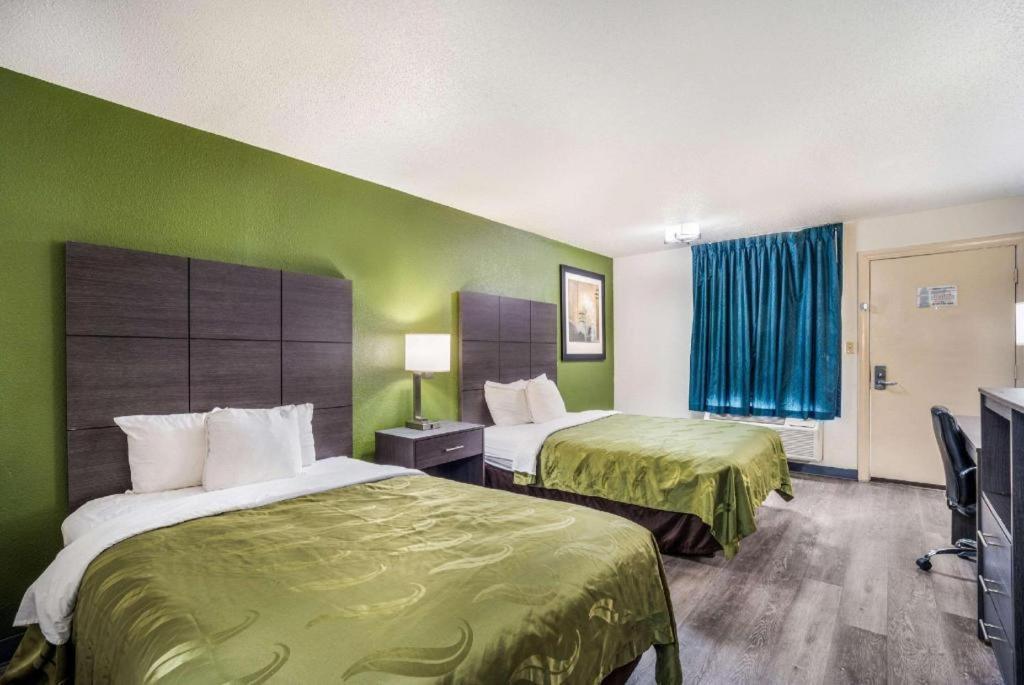 Quality Inn Columbia Airport Уэст-Коламбия Экстерьер фото