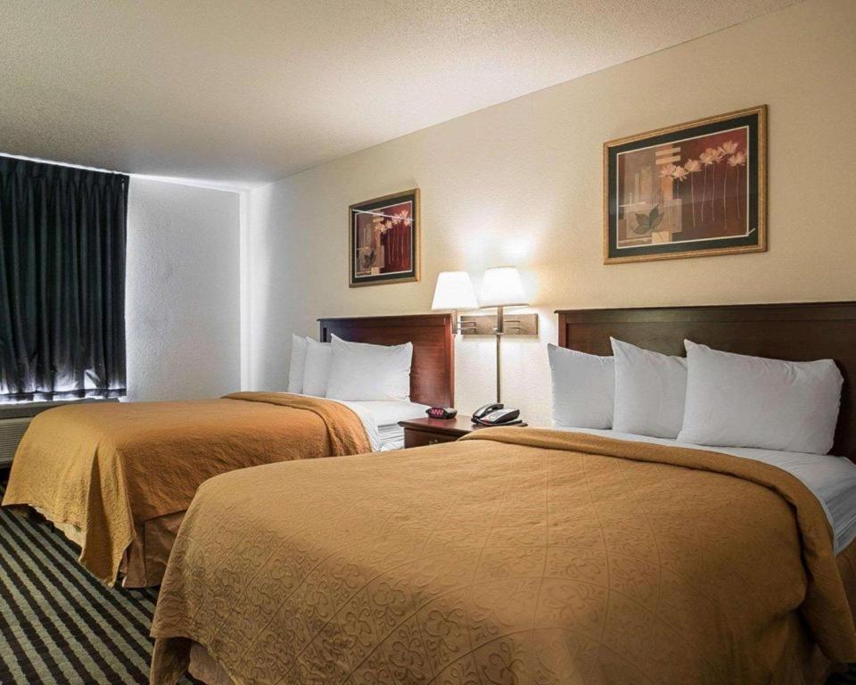 Quality Inn Columbia Airport Уэст-Коламбия Экстерьер фото